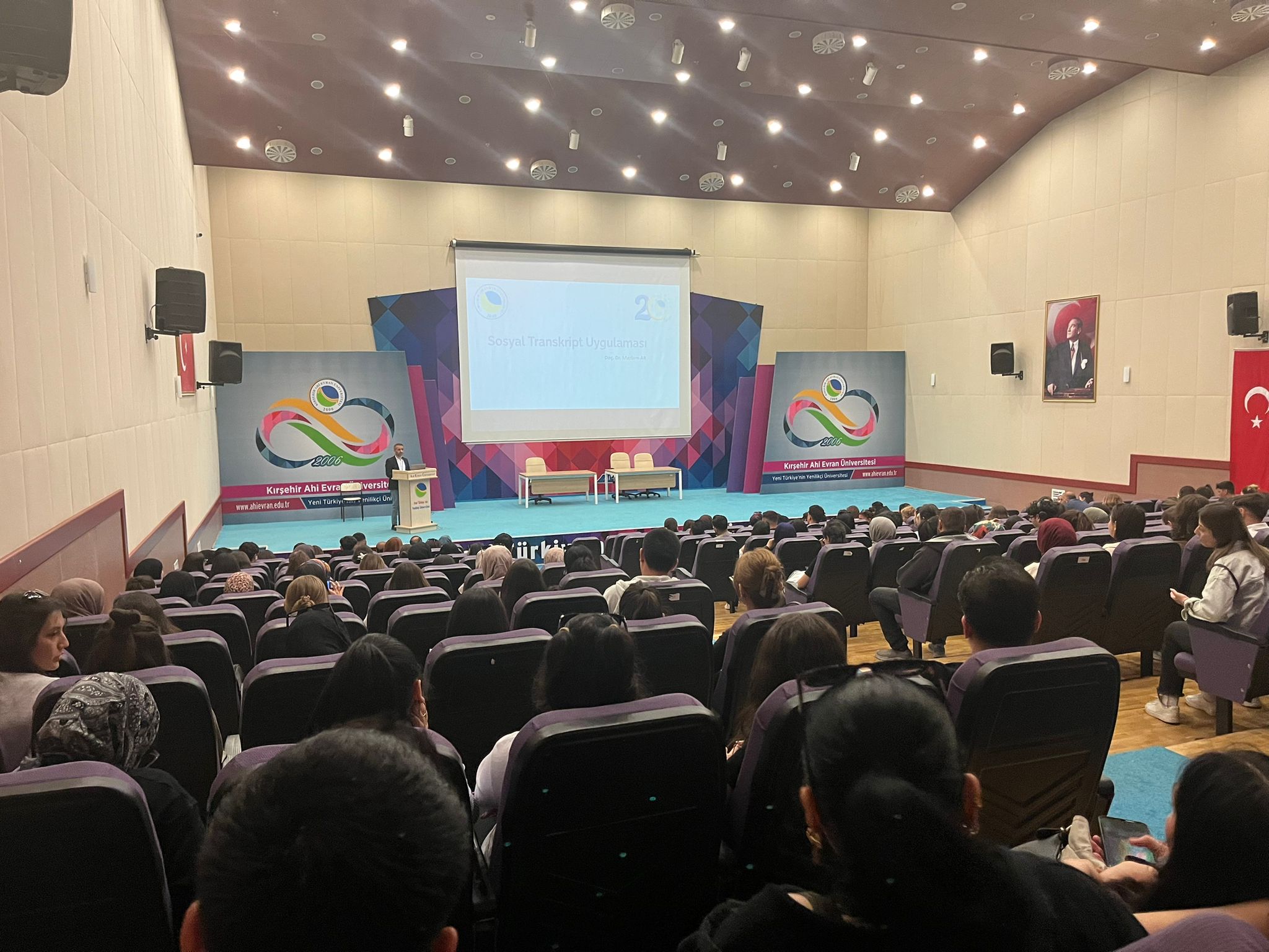 Bölümümüz Öğretim Üyesi Doç. Dr. Mazlum Ar, Fakültemizde “Sosyal Transkript Uygulaması” Bilgilendirme Sunumu Gerçekleştirdi